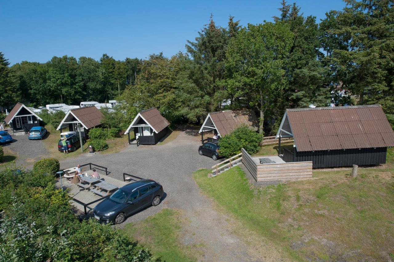 Svalereden Strand Camping Cottages Себю Экстерьер фото
