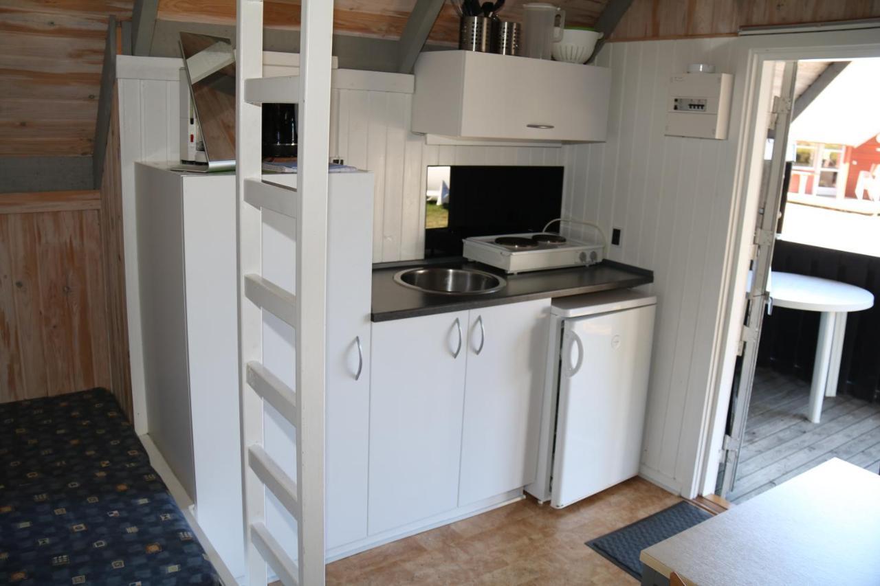 Svalereden Strand Camping Cottages Себю Экстерьер фото